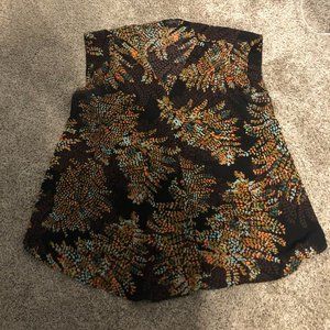 The Limited top / Size Large / Black with leaves design